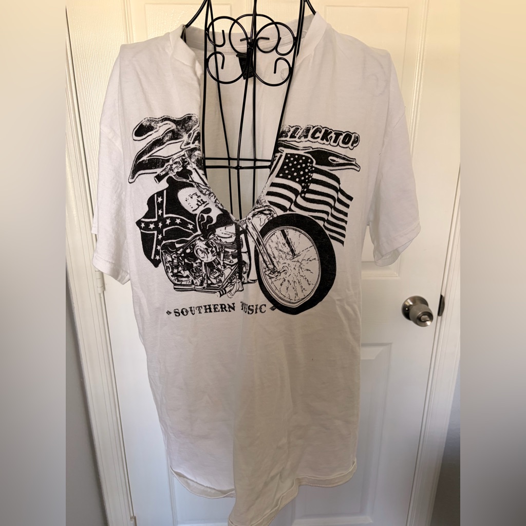 Gildan White Short Sleeve Tee With Black Motorcycle & Flag Design